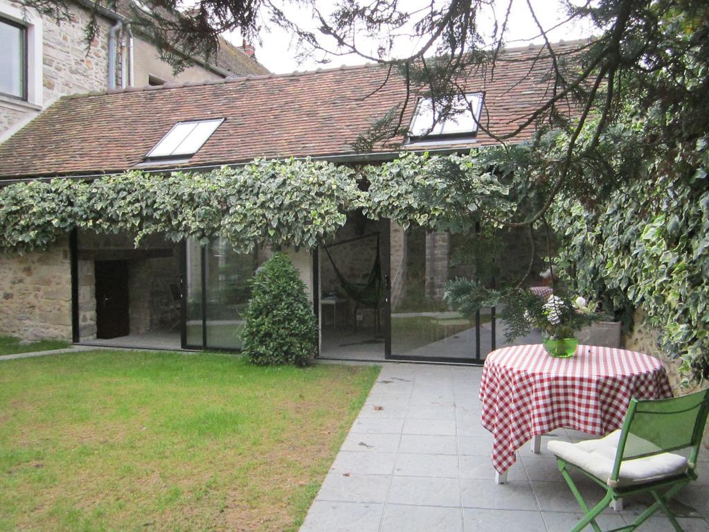 Le Nid D'Hirondelles Bed & Breakfast Perthes-en-Gatinais Exterior photo